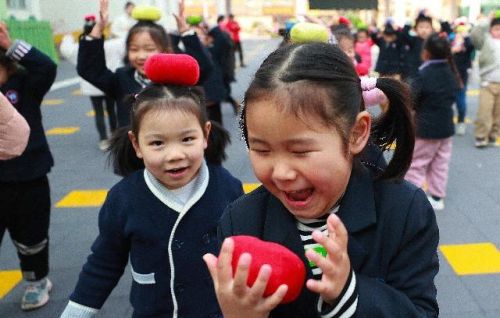 徐州新华路幼儿园：丰富游戏活动  提升幼儿体质