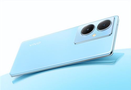 vivo y78+手机发布，微曲面屏设计，处理器是骁龙695，后置双摄