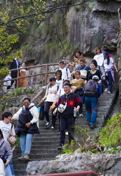 江西风景独好：庐山天下悠