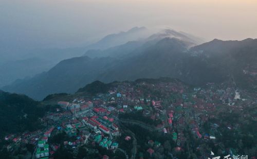 江西风景独好：庐山天下悠