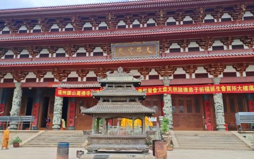 我国面积最大的寺院，1310亩需靠车辆才能走遍，就在低调的福州