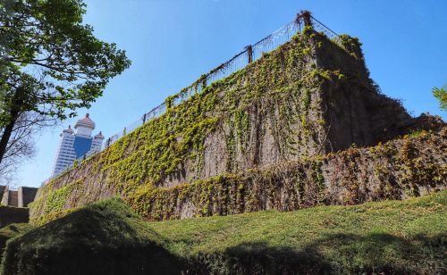 西安明城墙保存好，南京城墙规模大，游客：北京城墙不忍直视