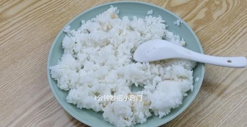 隔夜的米饭能不能吃？很多人都理解错了，看完告诉家里人，记心上