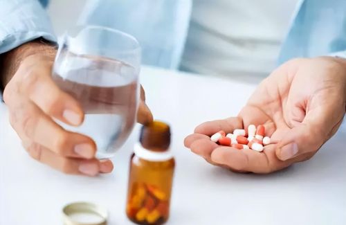 不宜长期服用的5种常用药，或对身体免疫力有害，你家里有吗？