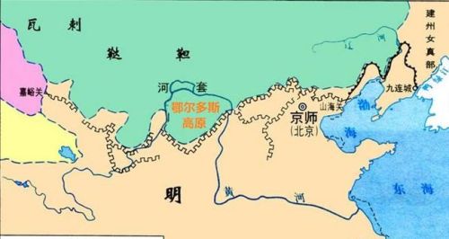 毛乌素沙地覆盖下的鄂尔多斯高原，竟是“半盆油，满盆气”的宝地