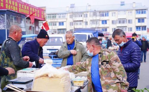 太长见识了！苏州女子去吉林旅行，偶遇当地赶大集，10天仅一次