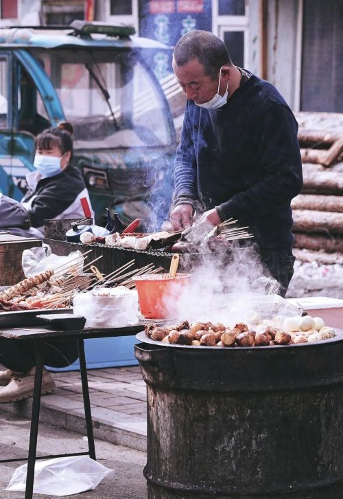 太长见识了！苏州女子去吉林旅行，偶遇当地赶大集，10天仅一次