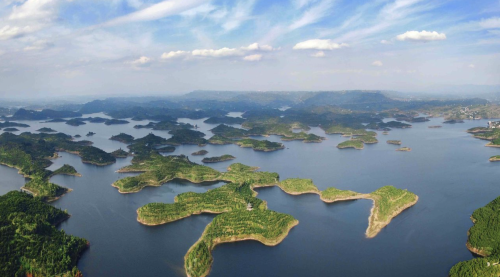 重庆的“千岛湖”，西南地区最大的人工湖，水位下降出现大批古墓