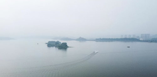 重庆的“千岛湖”，西南地区最大的人工湖，水位下降出现大批古墓