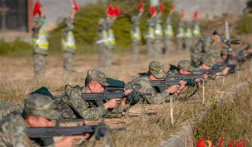 第75集团军某旅官兵开展多兵种融合训练