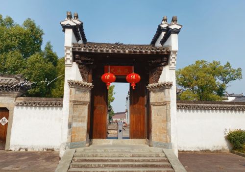 浙江省衢州市著名4A级景区，就在龙游县，游客还不多，你去过吗？