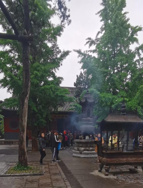 中国第一古刹白马寺探访记