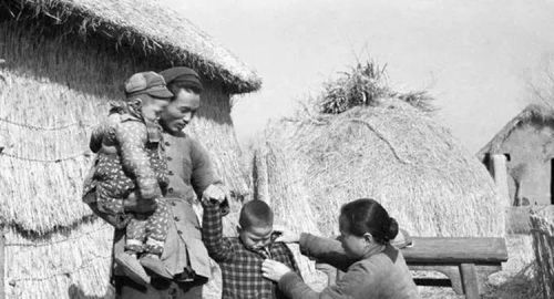 北京女知青嫁给放羊娃，和父兄断绝联系，70岁回家在父母灵前下跪