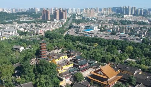江苏区划设想，三分镇江成就南京千万大城梦想，常州扬州万亿GDP