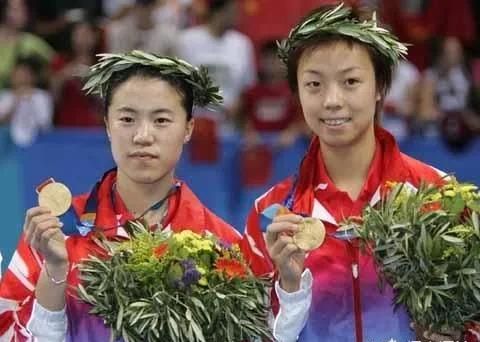 乒乓球国家冠军和乒乓球世界冠军对中国运动员来说哪个重要？
