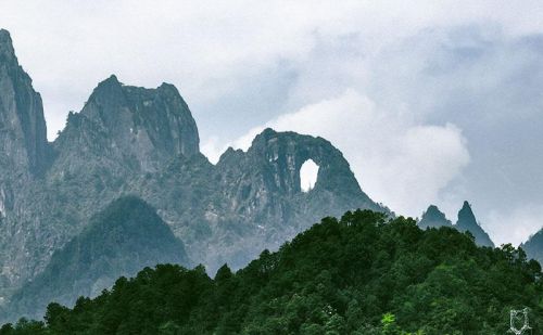 怒江的月光洒满一地