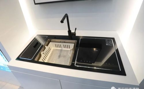 家里厨房空间比较小，选择水槽洗碗机可以吗？