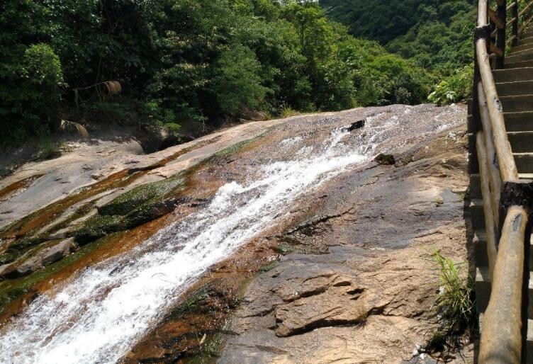 马峦山