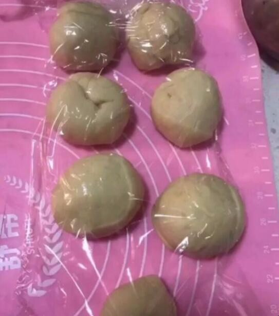 如何制作蜂蜜小面包