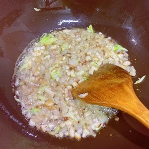 炸酱面的酱怎样做