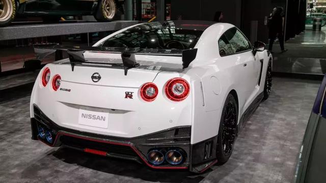 2023款日产gtr nismo性能（600马力652牛米）(11)