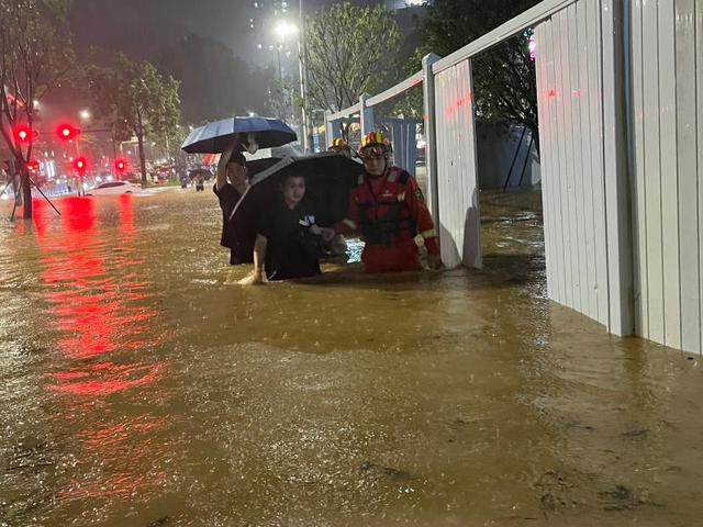 深圳暴雨打破1952年以来极值（最大累计雨量469.0毫米）(4)