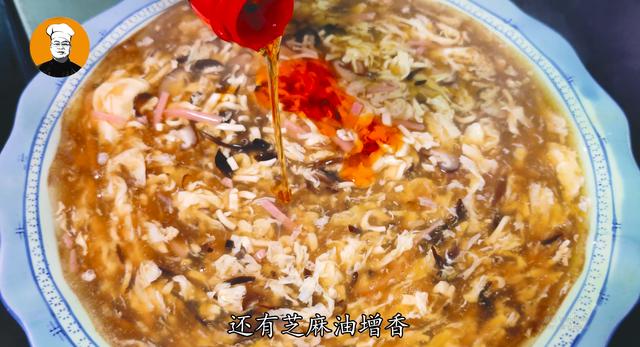 如何做酸辣汤家常做法（一道传统的川菜小吃）(6)