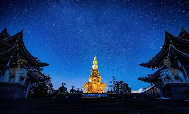 快来更新壁纸，峨眉山星空大片来袭（峨眉山星空大片来袭）(6)