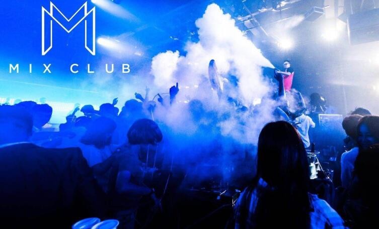 CLUB