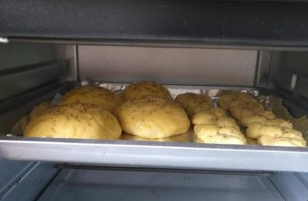 烤箱做面包的流程怎么样