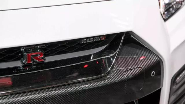 2023款日产gtr nismo性能（600马力652牛米）(6)