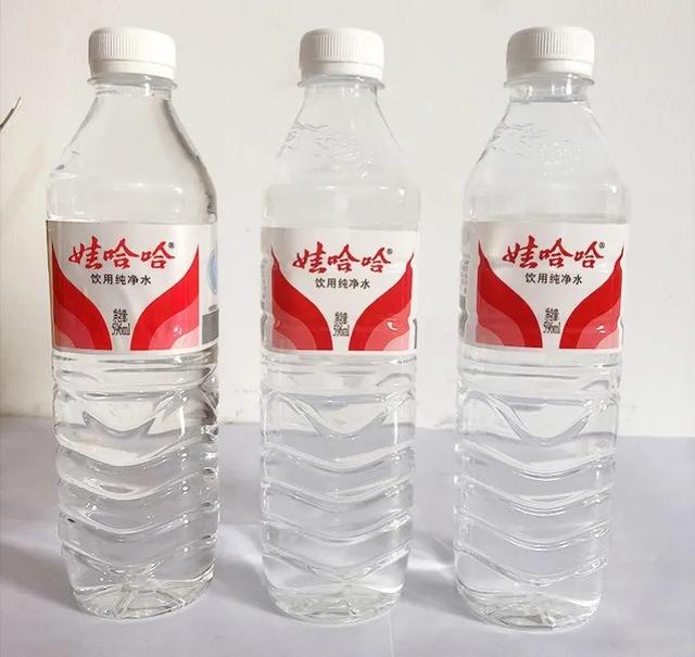 怡宝矿泉水和农夫山泉哪个比较好（众多品牌饮用水的区别）(4)