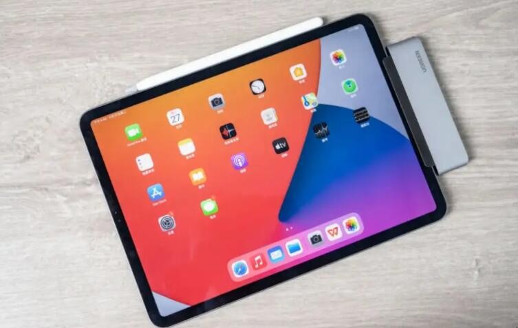 ipad 突然黑屏开不了机怎么办