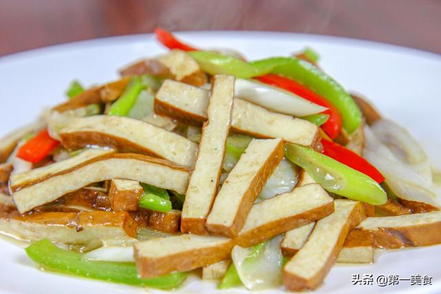 蒜苔炒豆腐干怎么炒才好吃（分享一道家常小菜大葱爆香干）(10)