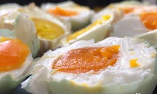 白酒咸鸭蛋的腌制方法是什么