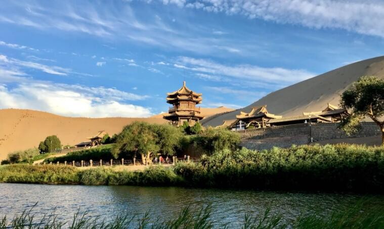 敦煌市属于哪个市