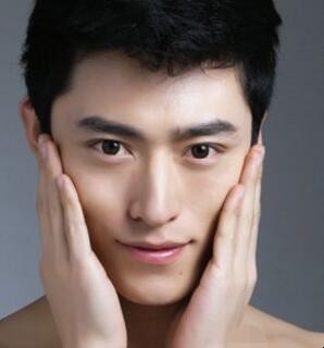男士护肤品使用顺序是什么