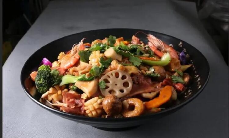 麻辣香锅热量是多少