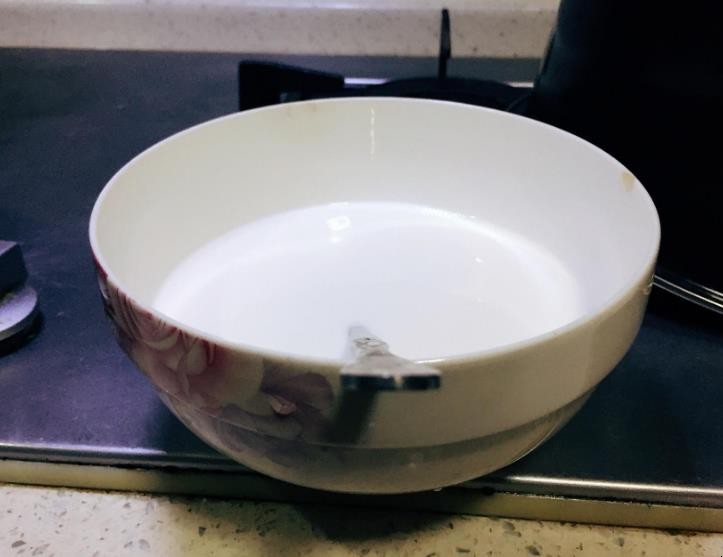 牛奶微波炉加热几分钟