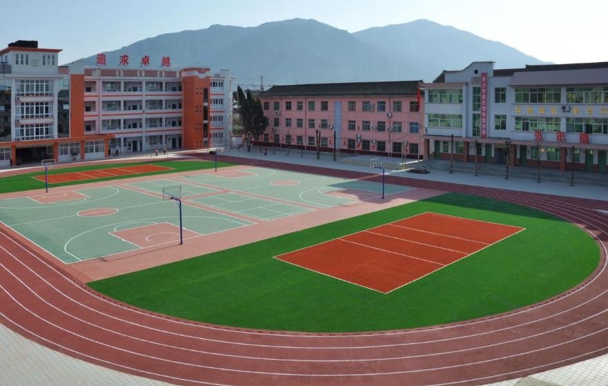 城关小学面积
