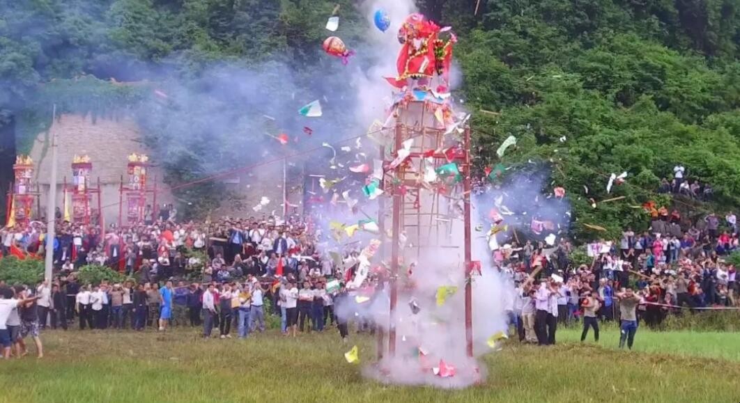 花炮节是哪个民族的节日