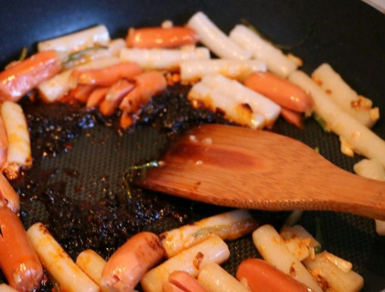 年糕怎么煎不粘锅