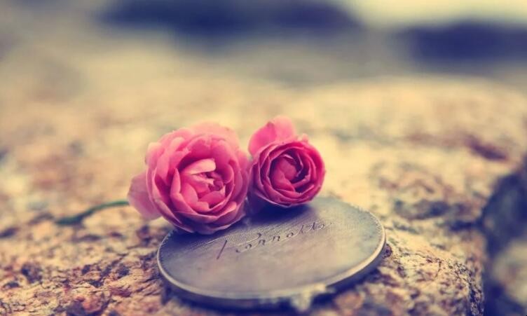 结婚十年纪念日送什么礼物