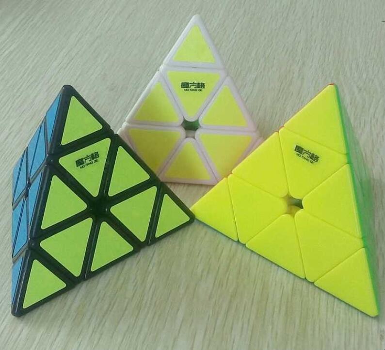 金字塔魔方
