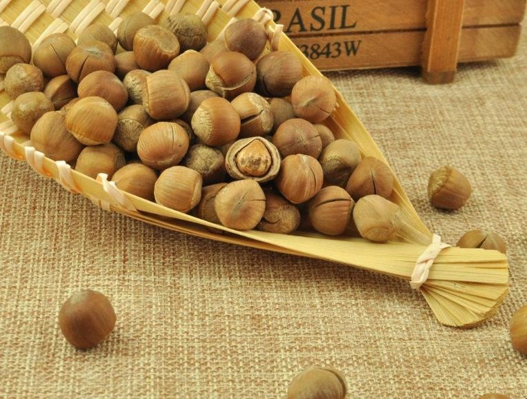 自己在家炒榛子怎么炒