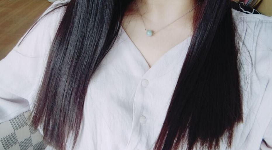 拉直的头发