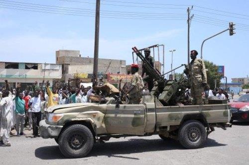  苏丹武装冲突伤亡超1200人，外交部提醒中国公民暂勿前往，苏丹冲突最新消息
