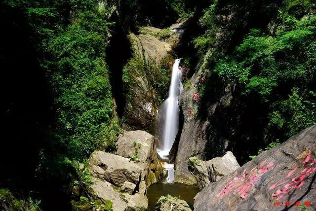 汉中4天旅游适合去哪里（汉中这些瀑布承包了整个夏天的清凉）(19)