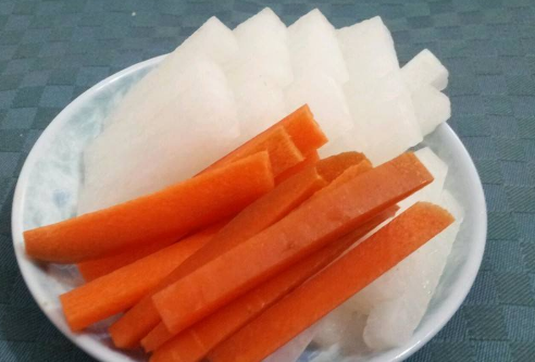 白萝卜和胡萝卜能一起吃吗，对身体有影响吗