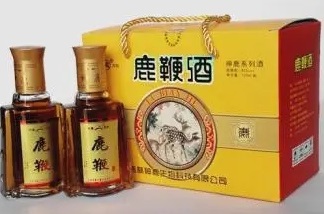 喝鹿鞭酒壮阳能硬几天